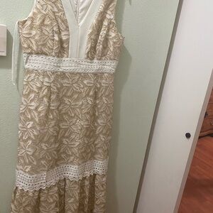 ANTONIO MELANI Beige and White Lace Midi Dress